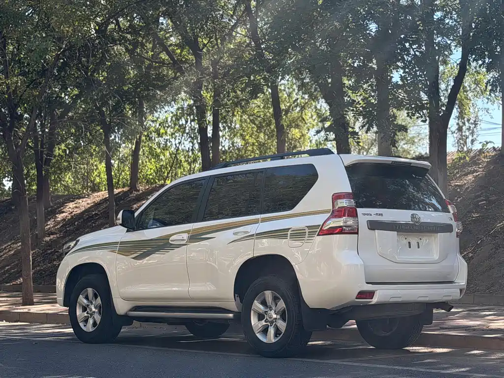 Toyota Prado — миниатюра 4