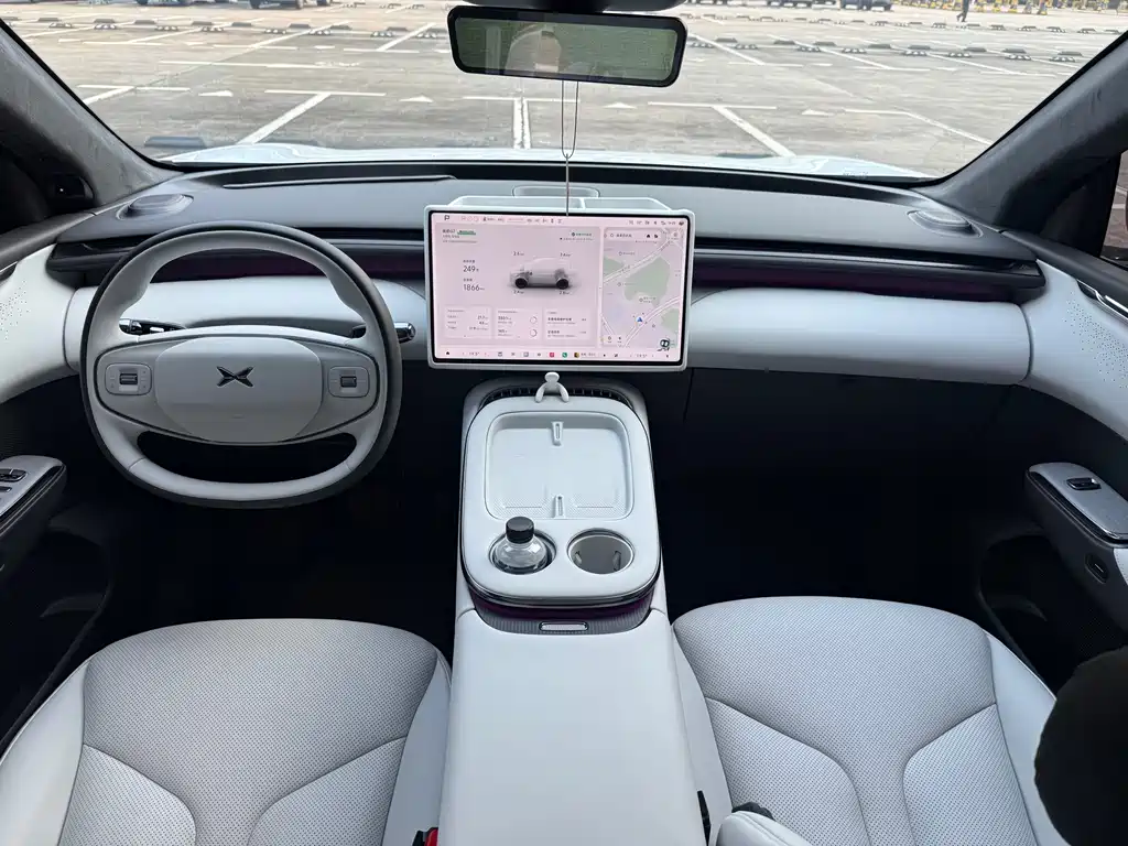 XPeng G7 — миниатюра 6