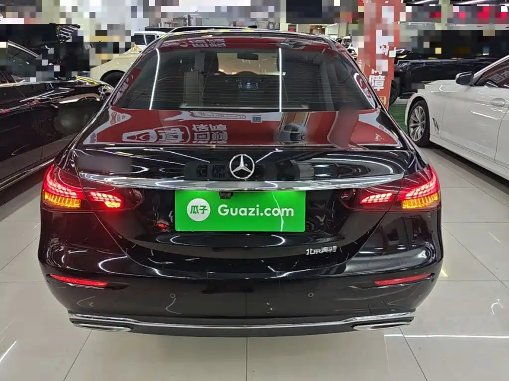 Mercedes-Benz E-Class — миниатюра 6