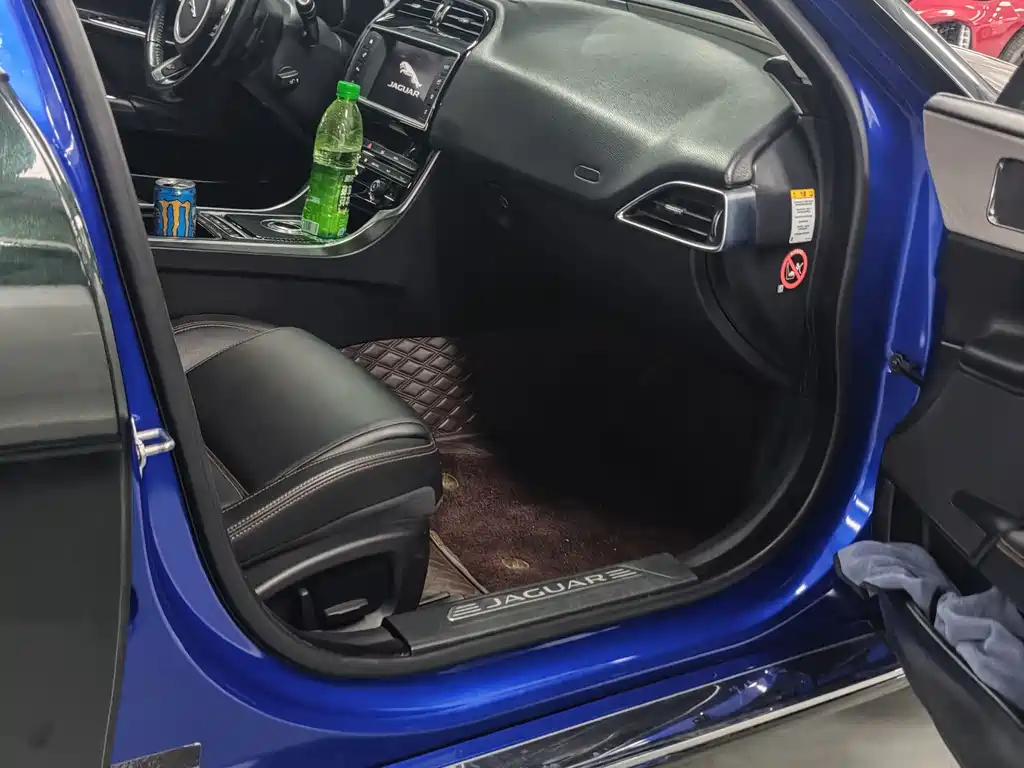 Jaguar XEL — миниатюра 2
