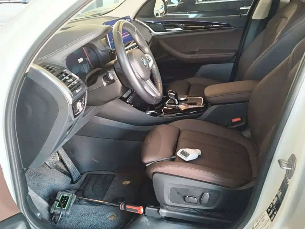 BMW X3 — миниатюра 15