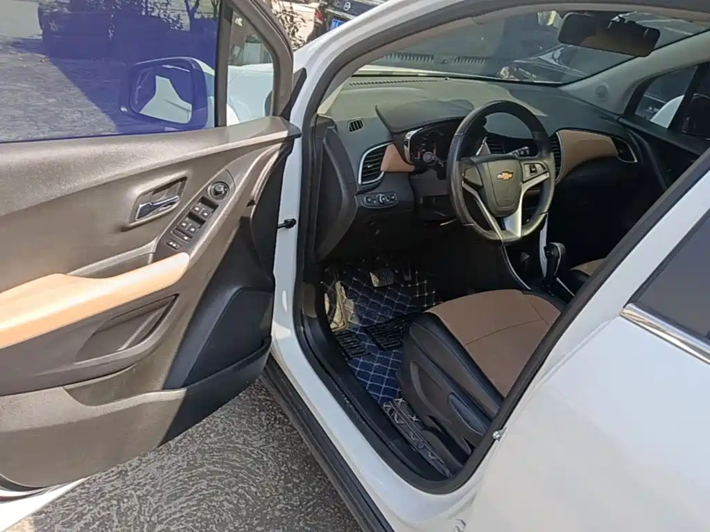 Chevrolet Trax — миниатюра 16