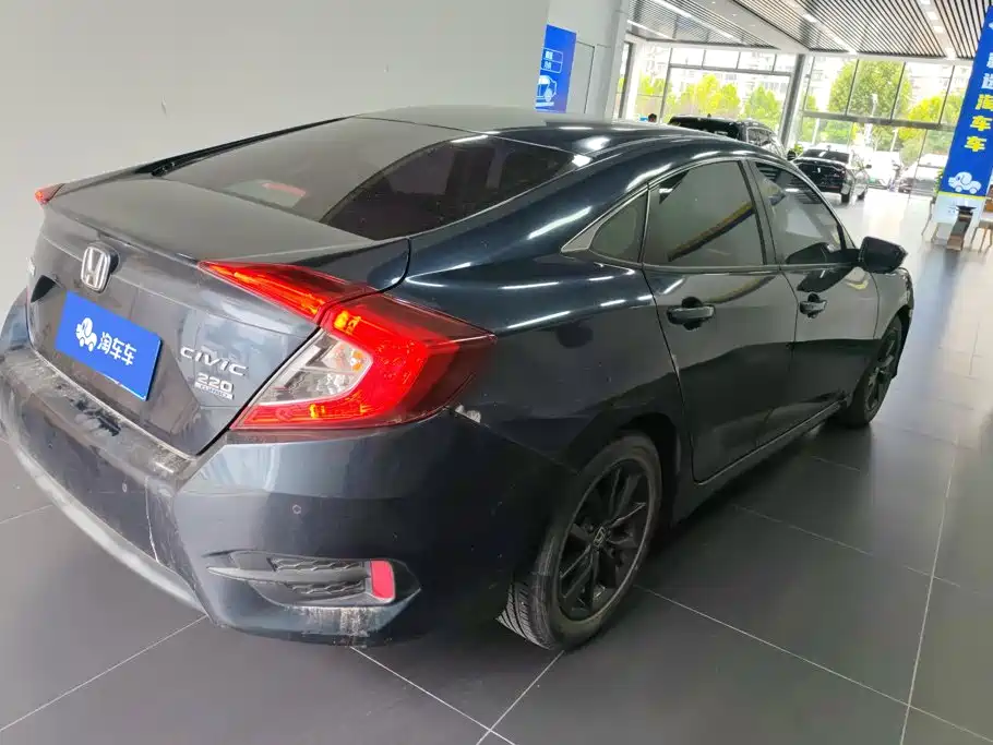 Honda Civic — миниатюра 3