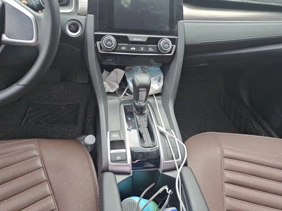 Honda Civic — миниатюра 16