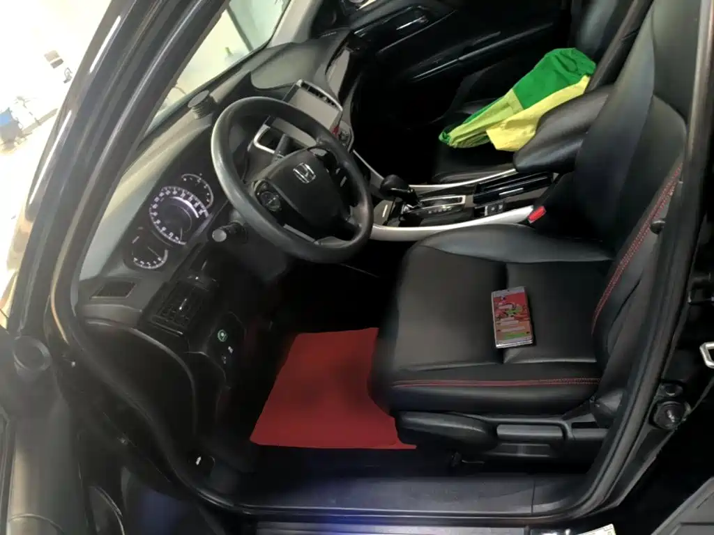 Honda Accord — миниатюра 15