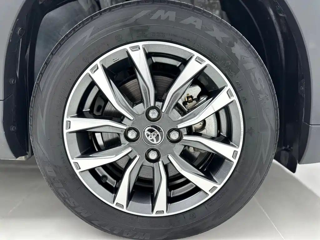 Toyota Yaris L — миниатюра 16