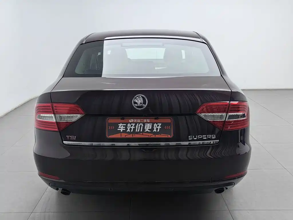 Skoda Superb — миниатюра 4