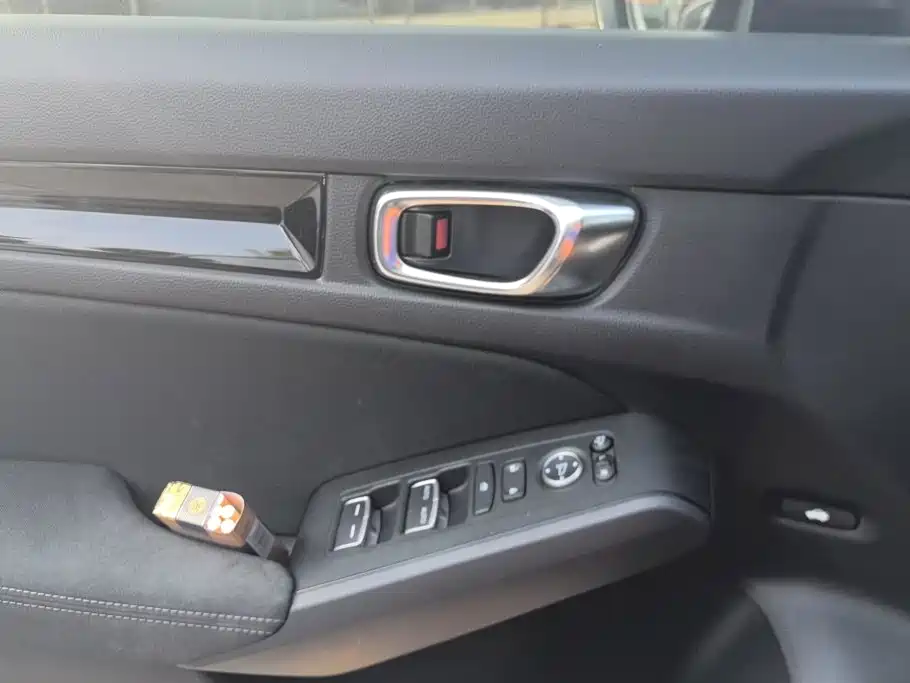 Honda Civic — миниатюра 7