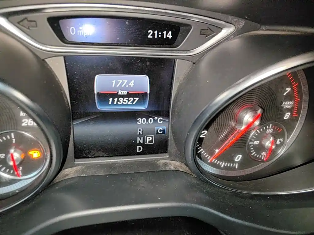 Mercedes-Benz GLA — миниатюра 12