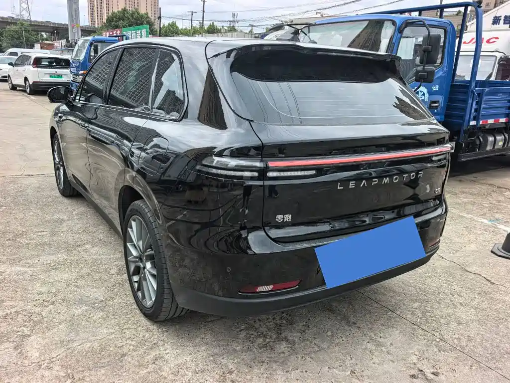 Leapmotor Leapmotor C10 — миниатюра 6