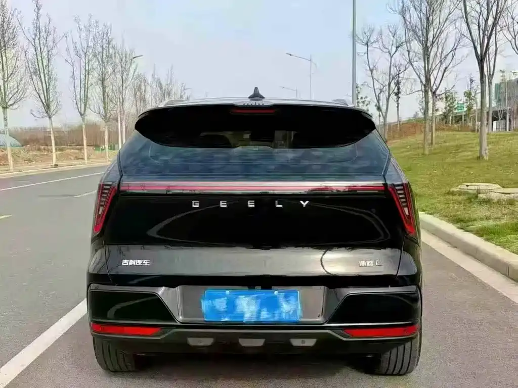 Geely Boyue L — миниатюра 8