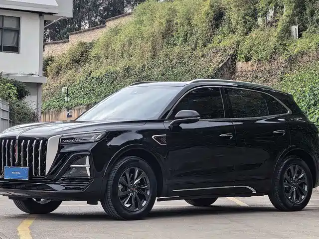 Hongqi HS5