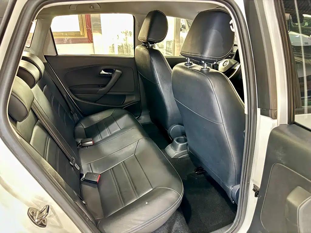 Volkswagen Polo — миниатюра 9