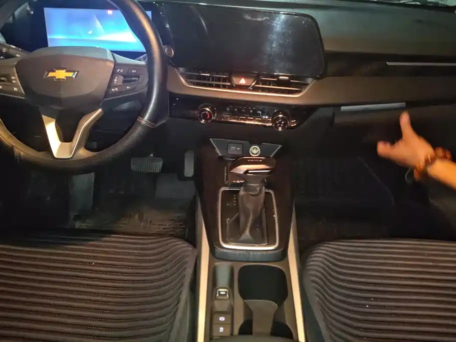 Chevrolet Monza — миниатюра 16