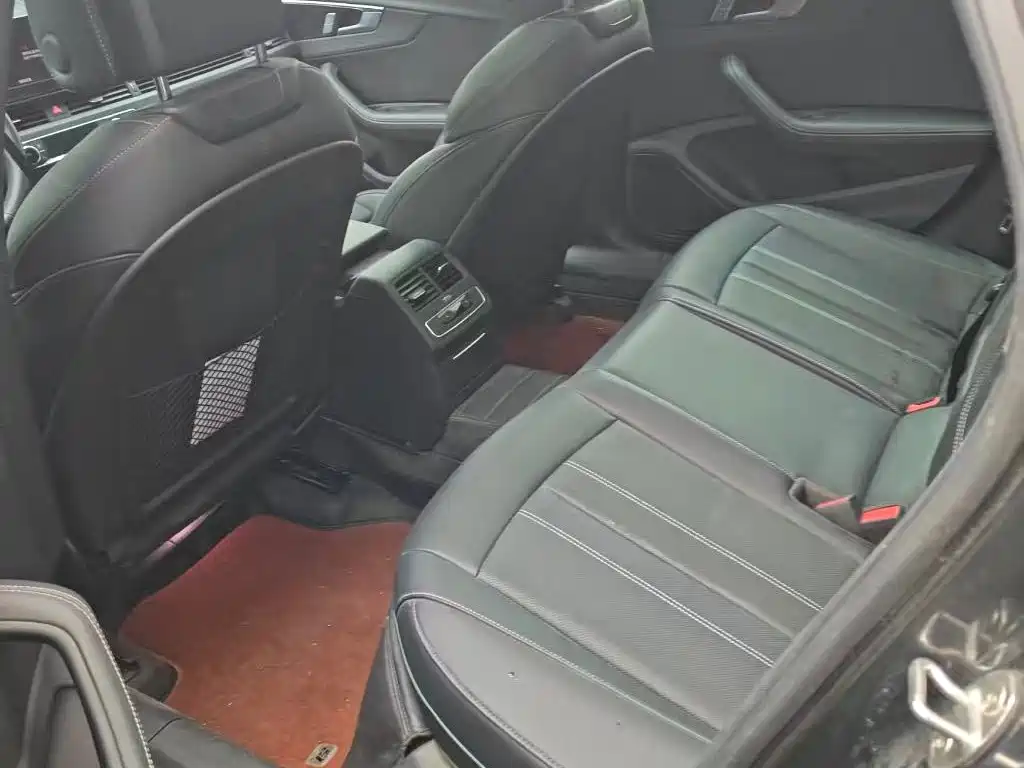 Audi A4L — миниатюра 5