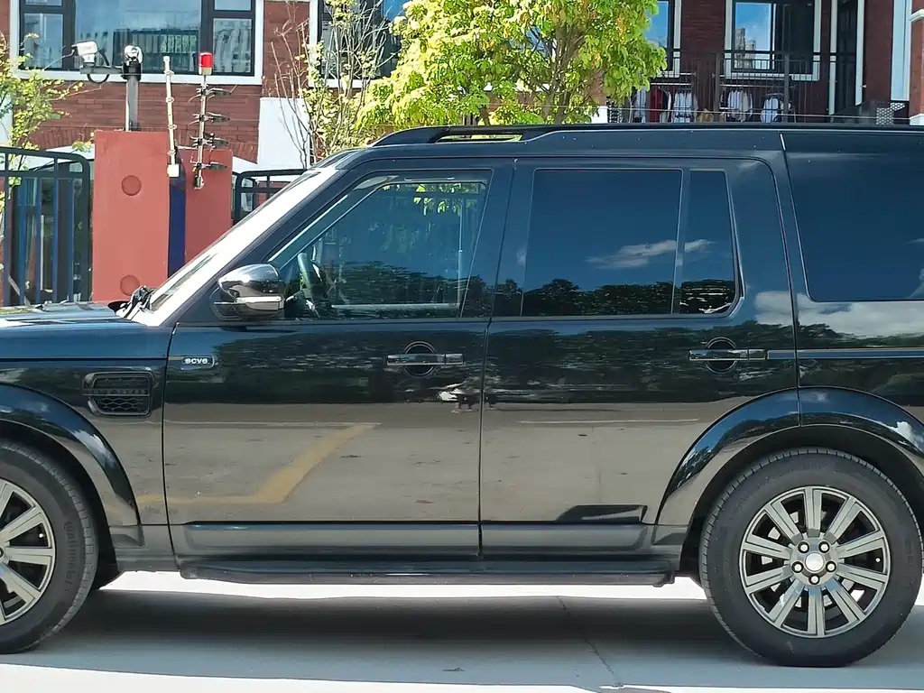 Land Rover Discovery 2016 3.0 SC V6 HSE