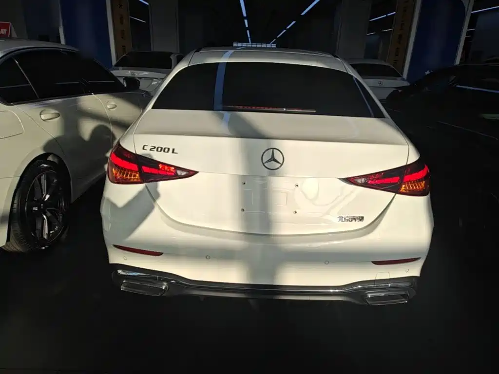 Mercedes-Benz C-Class — миниатюра 6