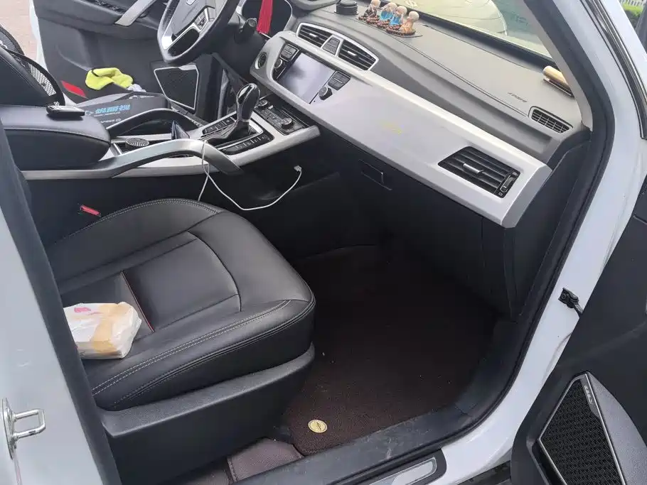 Geely Boyue — миниатюра 8