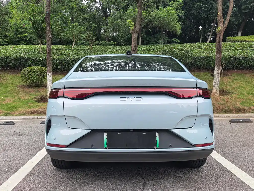 BYD Qin L — миниатюра 5