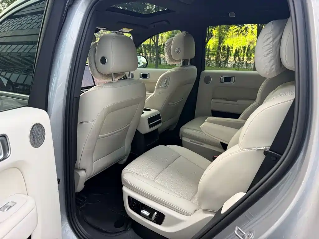 Li Auto Li L8 — миниатюра 11
