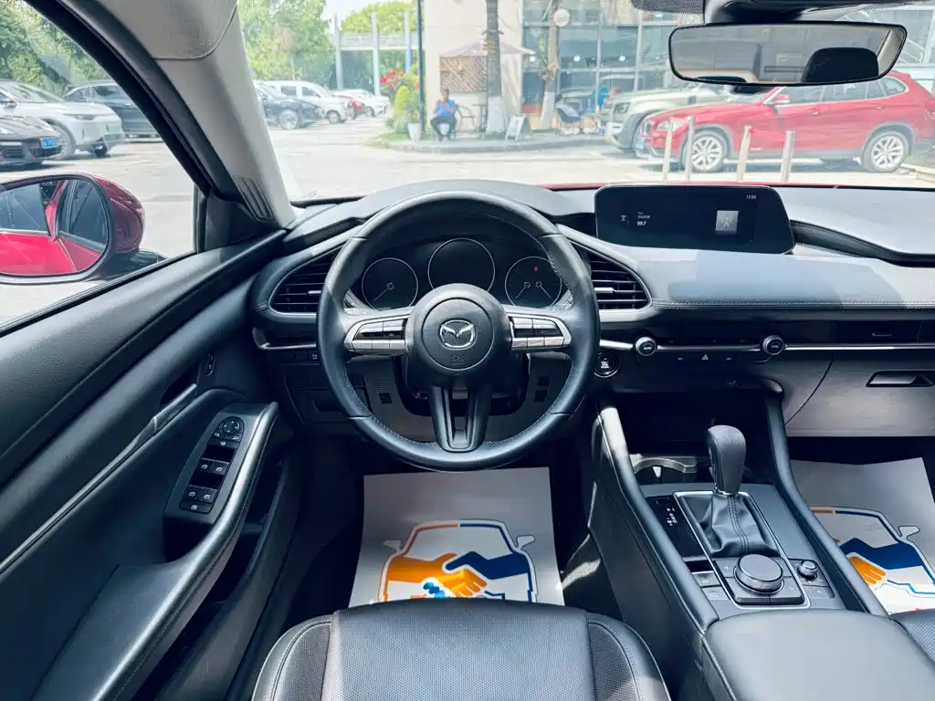Mazda 3 Axela — миниатюра 17
