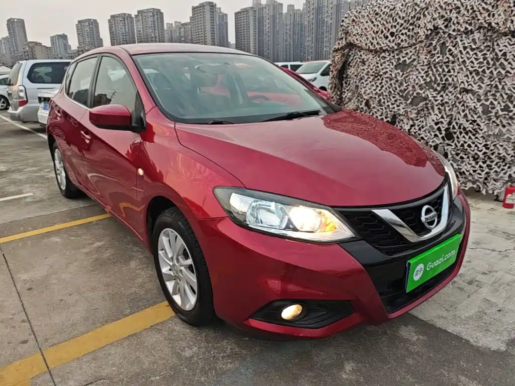 Nissan Tiida — миниатюра 4