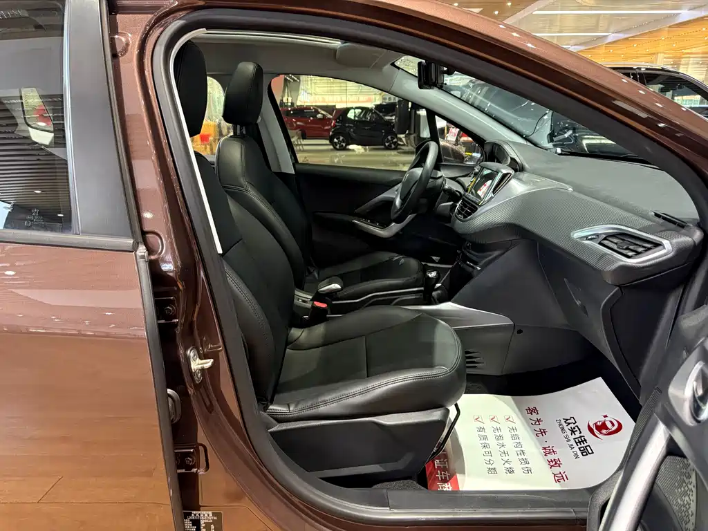 Peugeot 2008 — миниатюра 25