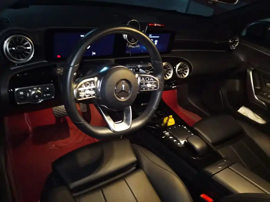 Mercedes-Benz A-Class — миниатюра 12