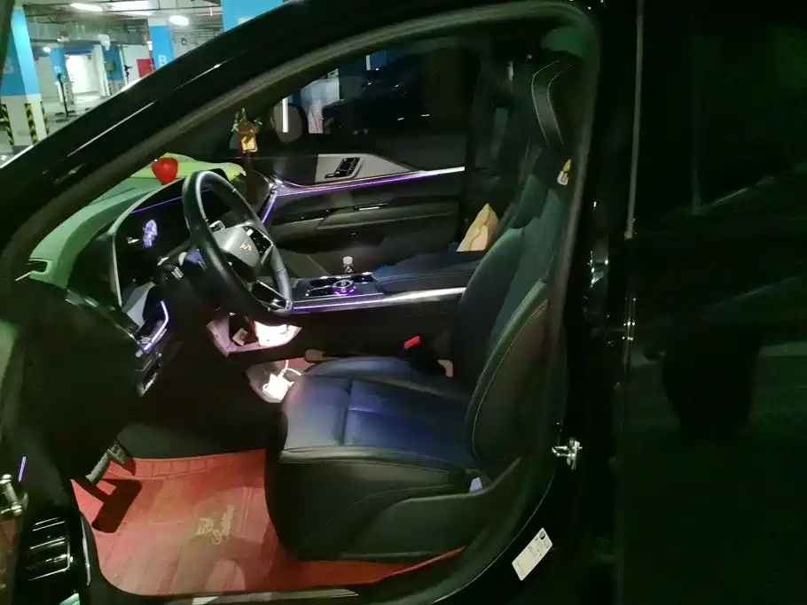 Cadillac XT5 — миниатюра 9