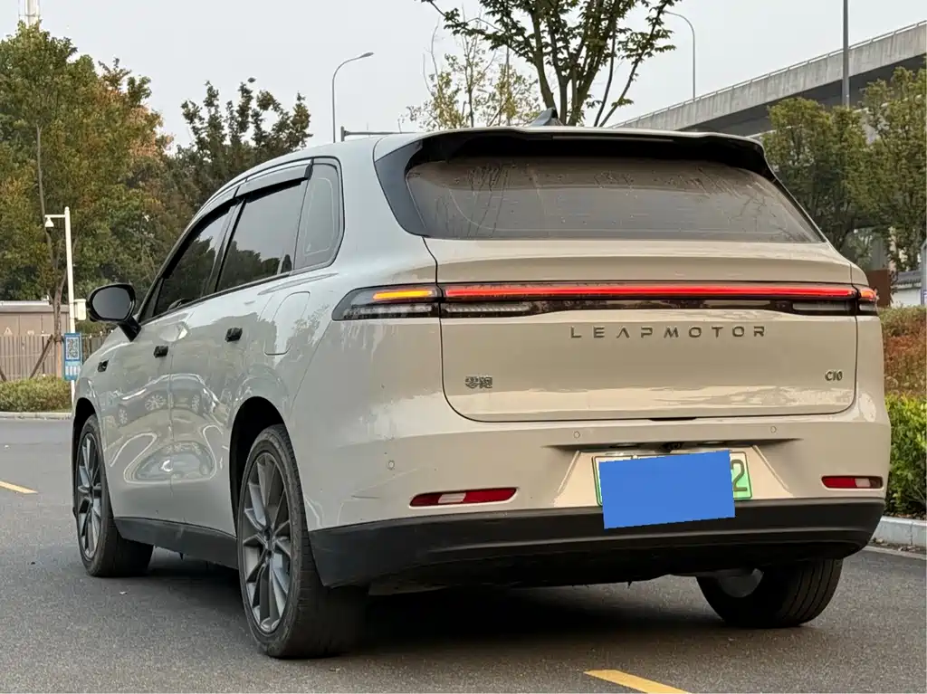 Leapmotor Leapmotor C10 — миниатюра 6