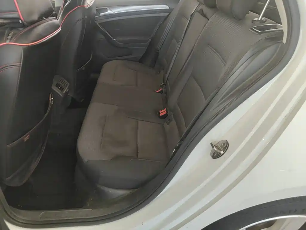 Volkswagen Golf — миниатюра 17