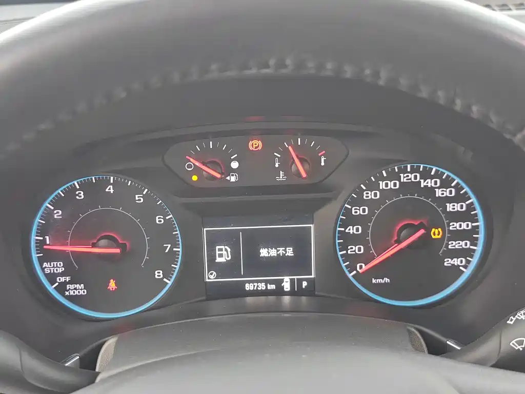 Chevrolet Equinox — миниатюра 25