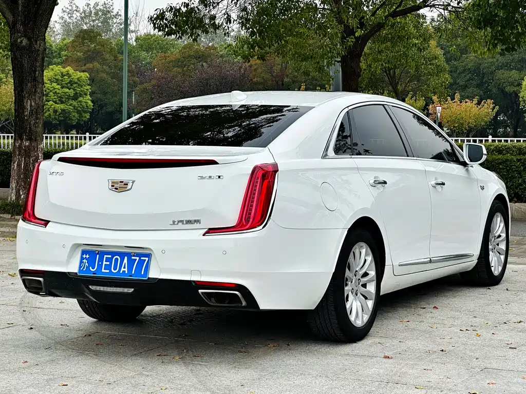 Cadillac XTS — миниатюра 4