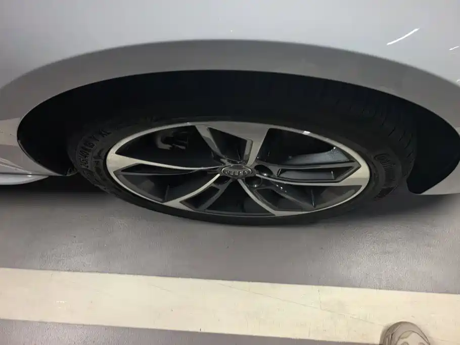 Audi A4L — миниатюра 6