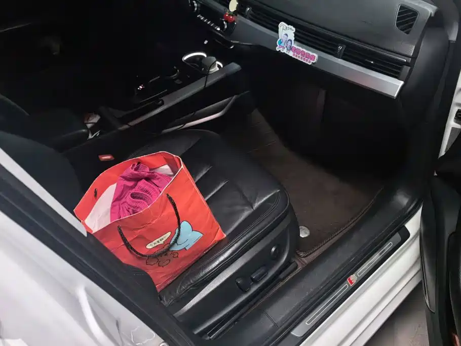 Audi A4L — миниатюра 8