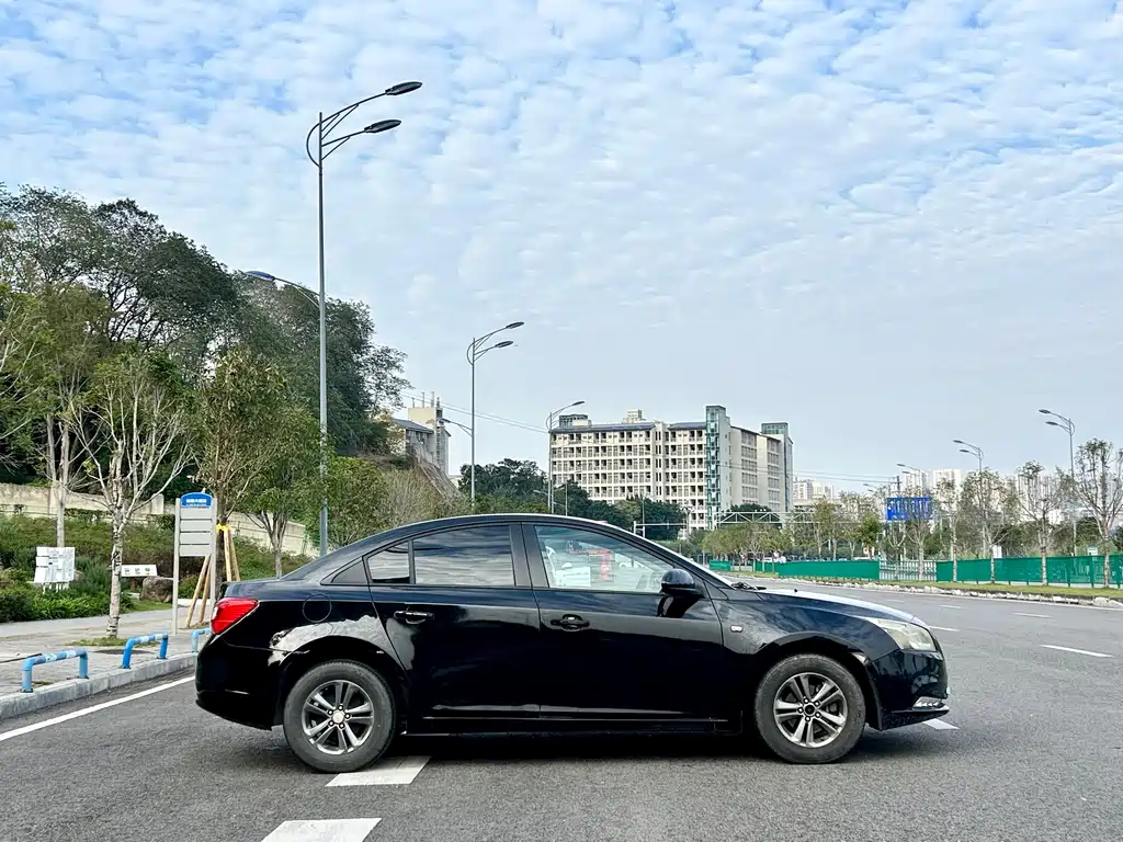 Chevrolet Cruze — миниатюра 4