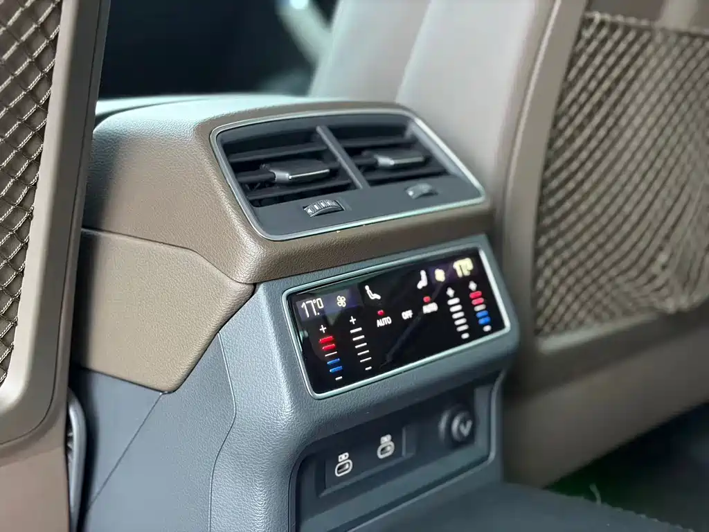 Audi A7L — миниатюра 16