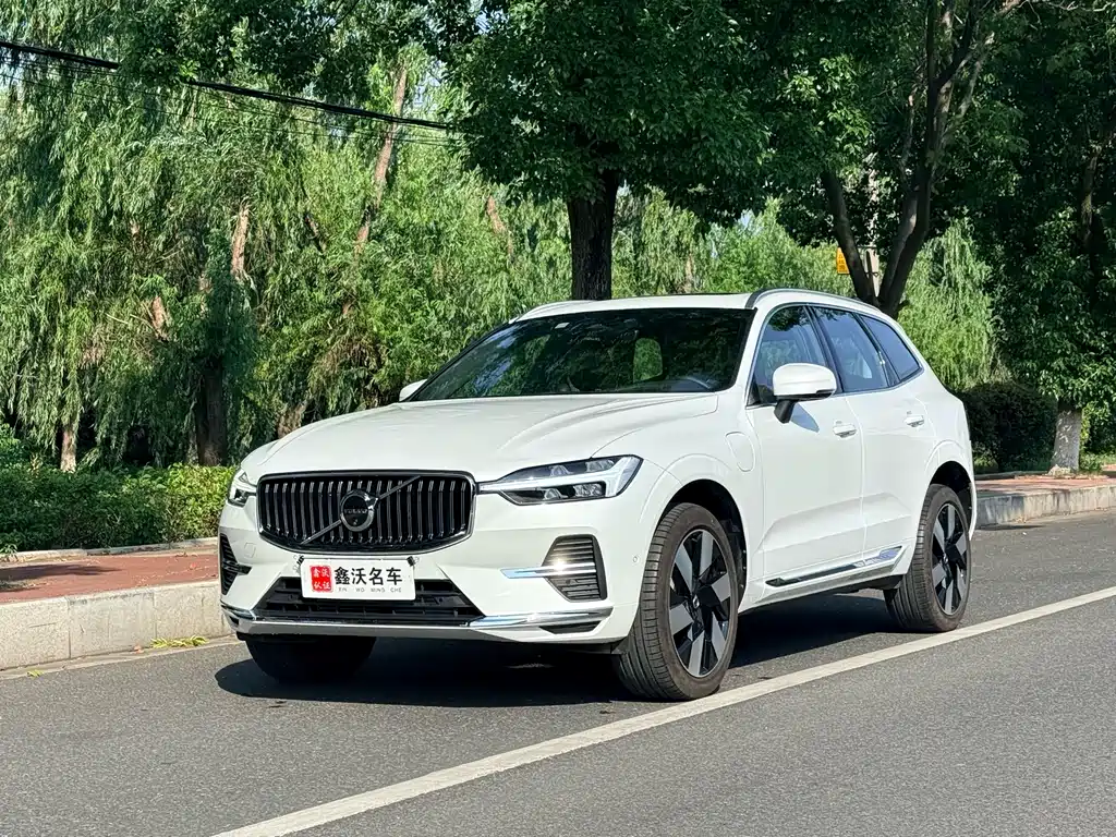 Volvo XC60 PHEV 2024