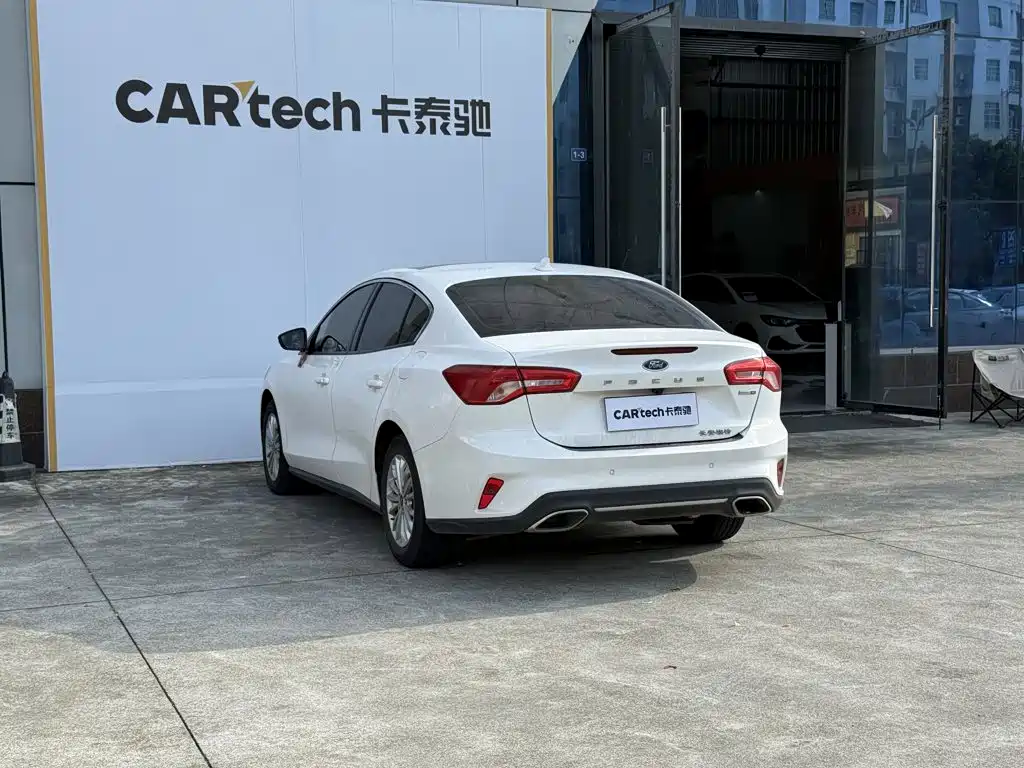 Ford Focus — миниатюра 14