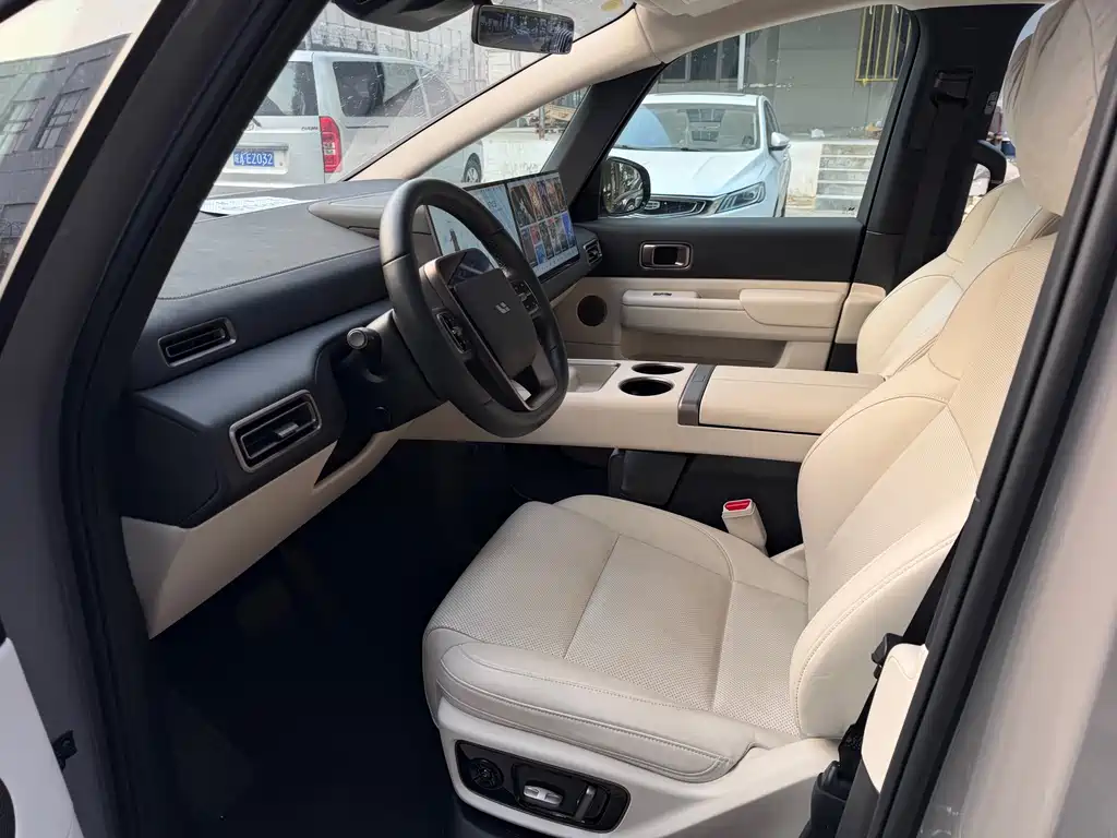 Li Auto Li MEGA — миниатюра 4