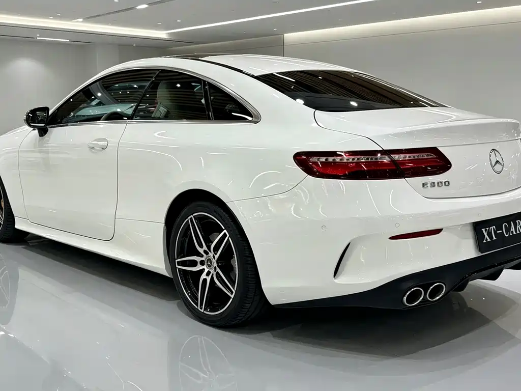 Mercedes-Benz E-Class (Import) — миниатюра 13