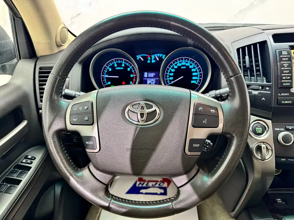 Toyota Land Cruiser — миниатюра 11