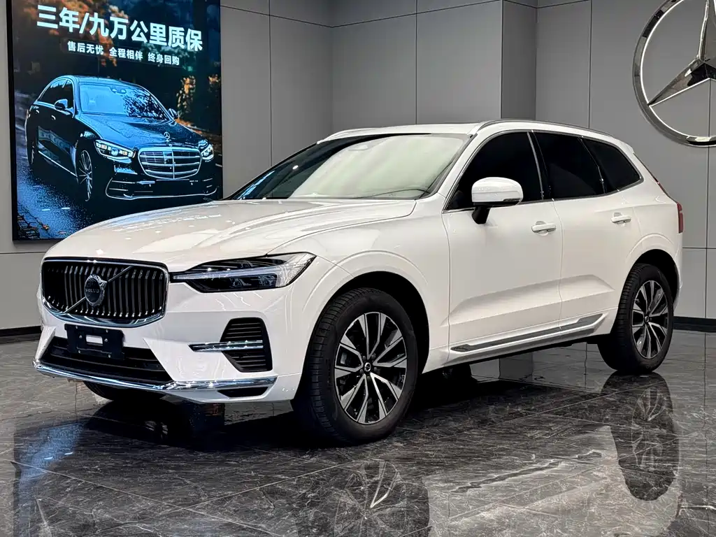 Volvo XC60 2025