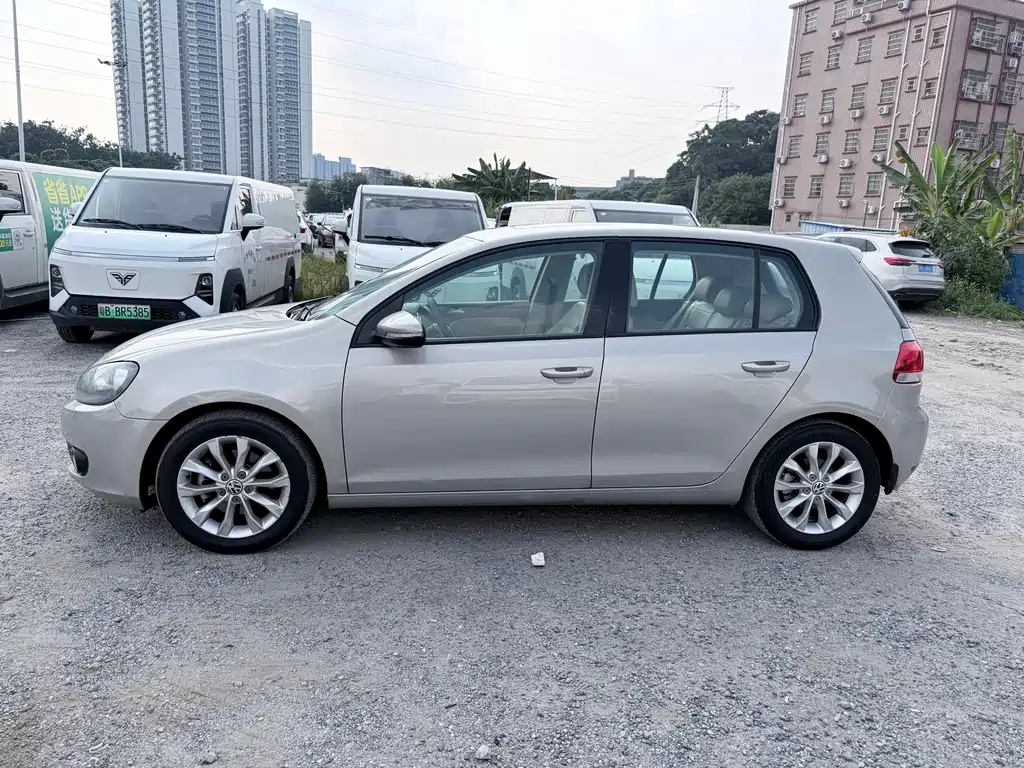 Volkswagen Golf — миниатюра 4