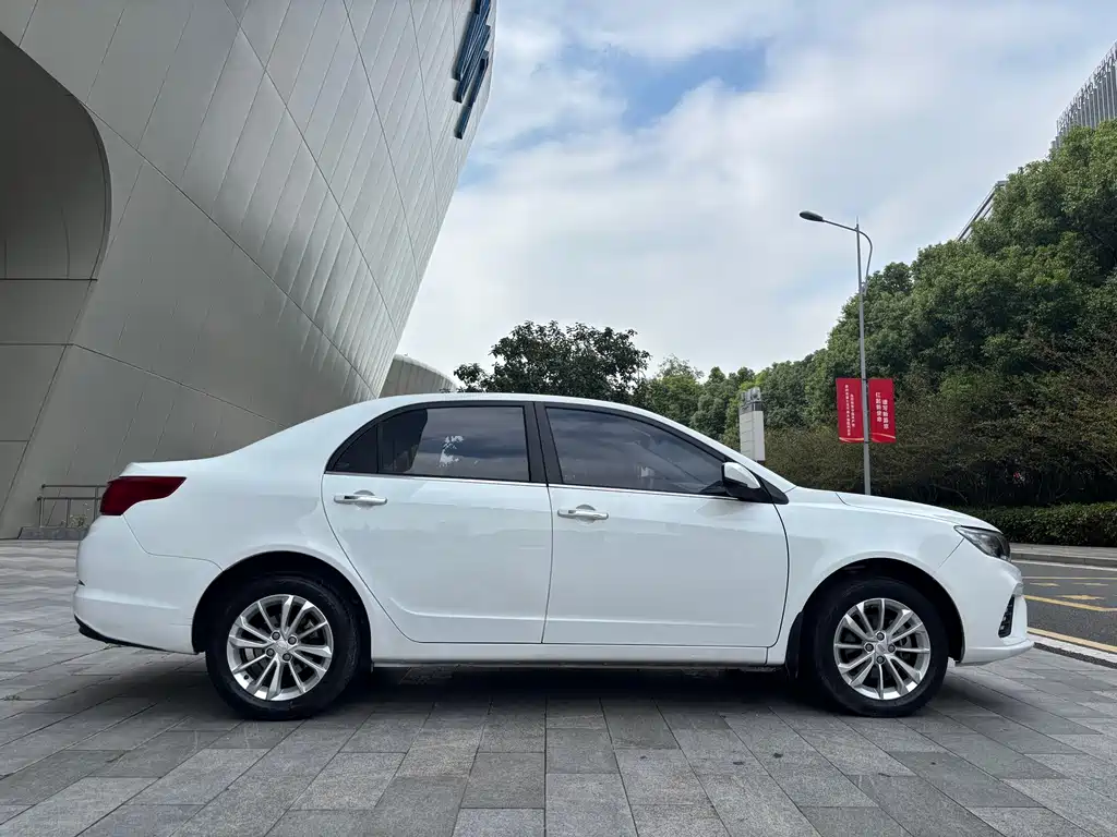 Geely Vision — миниатюра 4
