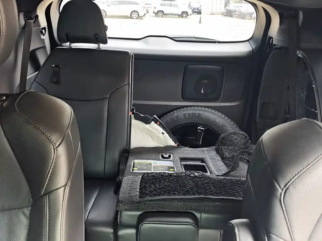 Toyota Sienna — миниатюра 16