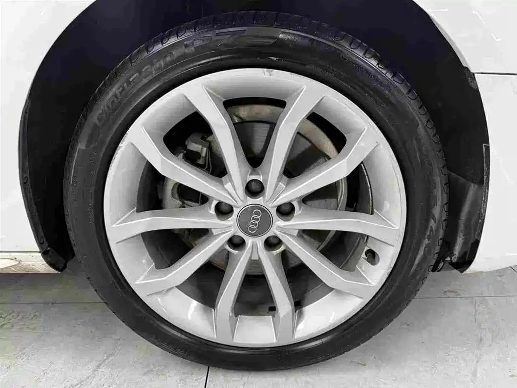 Audi A4L — миниатюра 16