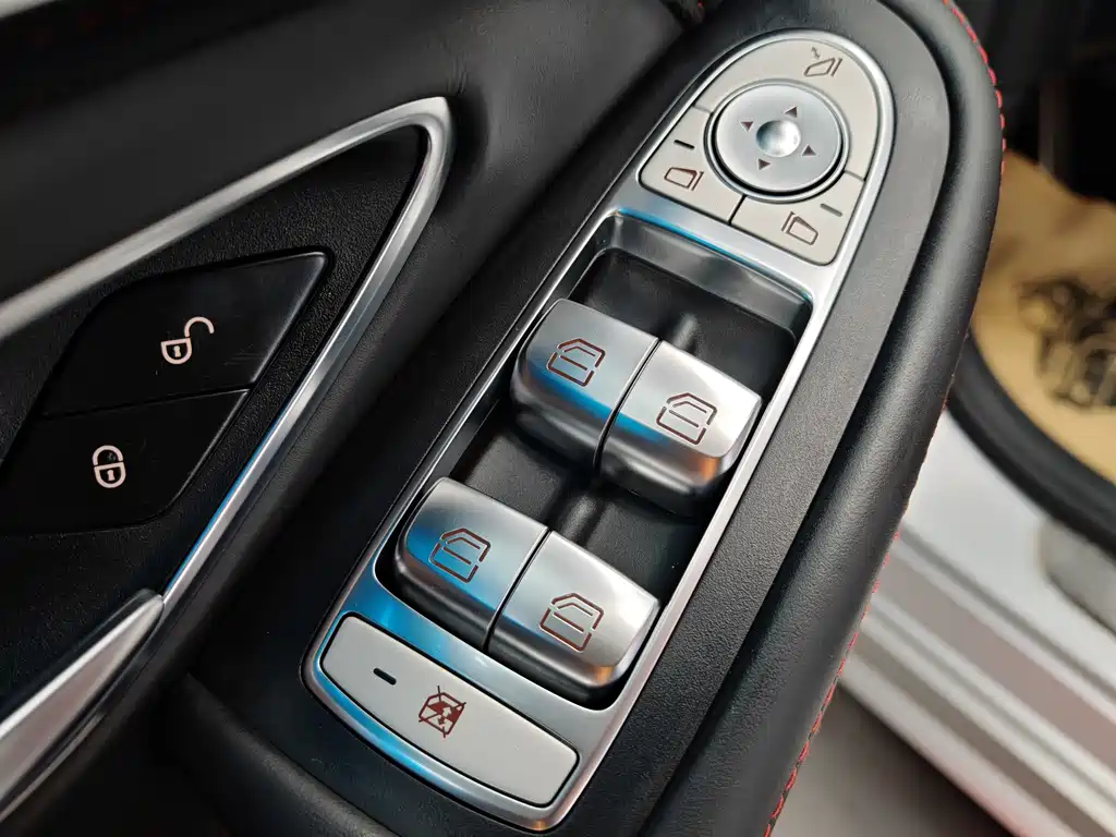 Mercedes-Benz C-Class AMG — миниатюра 17