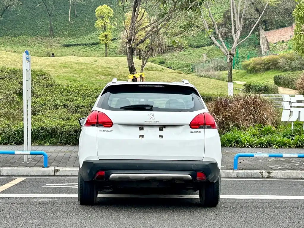 Peugeot 2008 — миниатюра 13