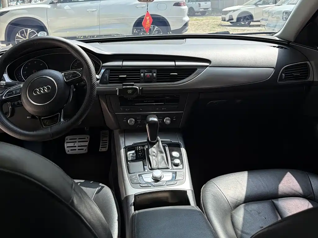 Audi A6L — миниатюра 10